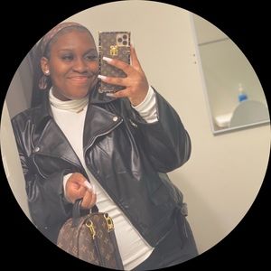 Meet your Posher, Miya